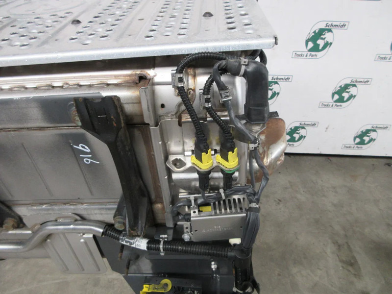 Mercedes-Benz A 008 490 21 21//A 008 490 22 12 // KATALYSATOR MERCEDES 1845 MODEL 2018 - ממיר קטליטי עבור משאית: תמונה 4 Mercedes-Benz A 008 490 21 21//A 008 490 22 12 // KATALYSATOR MERCEDES 1845 MODEL 2018 - ממיר קטליטי עבור משאית: תמונה 4