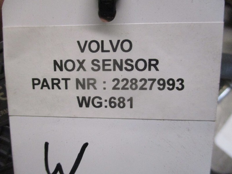 Renault 22827993 NOX SENSOR T 460 - מערכת דלק עבור משאית: תמונה 2 Renault 22827993 NOX SENSOR T 460 - מערכת דלק עבור משאית: תמונה 2