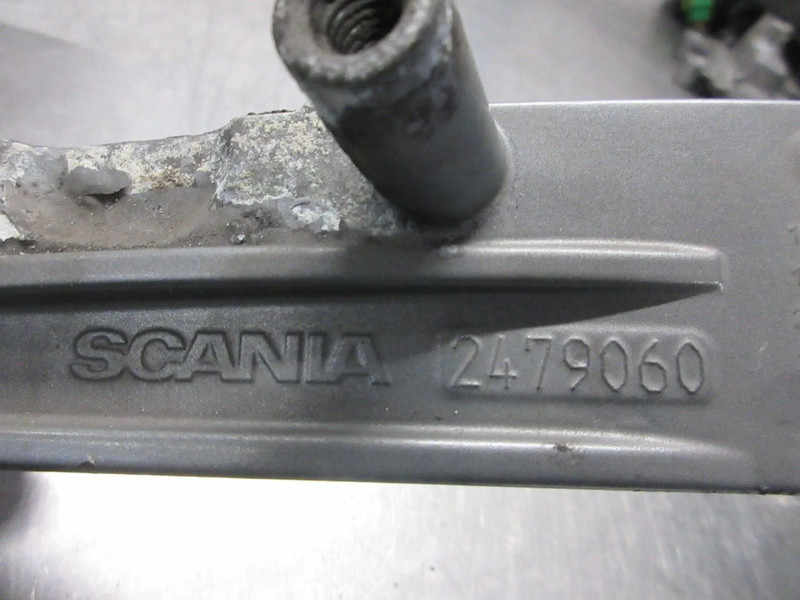 Scania 2479060 KOPLAMP BUMPER DRAGER SCANIA S 450 NGS - מסגרת/ שלדה עבור משאית: תמונה 5 Scania 2479060 KOPLAMP BUMPER DRAGER SCANIA S 450 NGS - מסגרת/ שלדה עבור משאית: תמונה 5