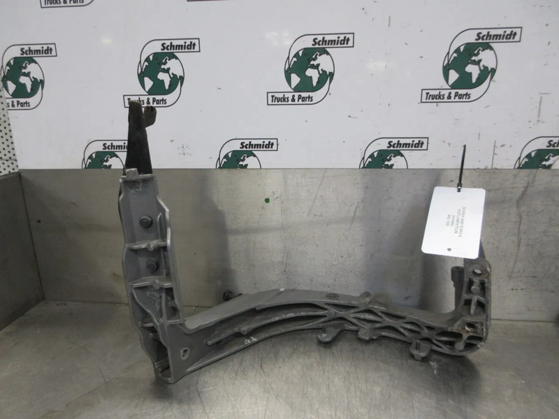 Scania 2479060 KOPLAMP BUMPER DRAGER SCANIA S 450 NGS - מסגרת/ שלדה עבור משאית: תמונה 4 Scania 2479060 KOPLAMP BUMPER DRAGER SCANIA S 450 NGS - מסגרת/ שלדה עבור משאית: תמונה 4