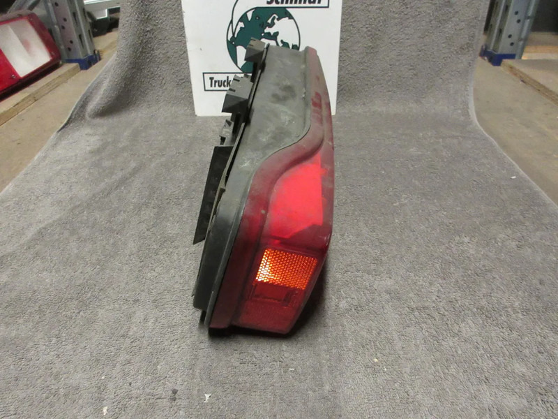 Volvo 21063891 ACHTERLAMP VOLVO FH SERIE RECHTS EURO 5 - פנס אחורי עבור משאית: תמונה 2 Volvo 21063891 ACHTERLAMP VOLVO FH SERIE RECHTS EURO 5 - פנס אחורי עבור משאית: תמונה 2