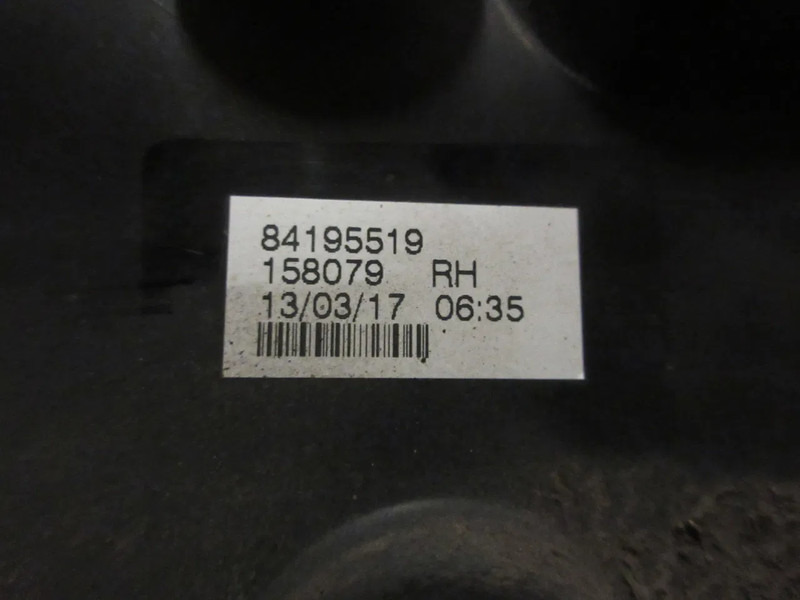 Volvo 84195519 // 84195521 ACHTERLAMP FH 500 EURO 6 MODEL 2020 RECHTS - פנס אחורי עבור משאית: תמונה 5 Volvo 84195519 // 84195521 ACHTERLAMP FH 500 EURO 6 MODEL 2020 RECHTS - פנס אחורי עבור משאית: תמונה 5
