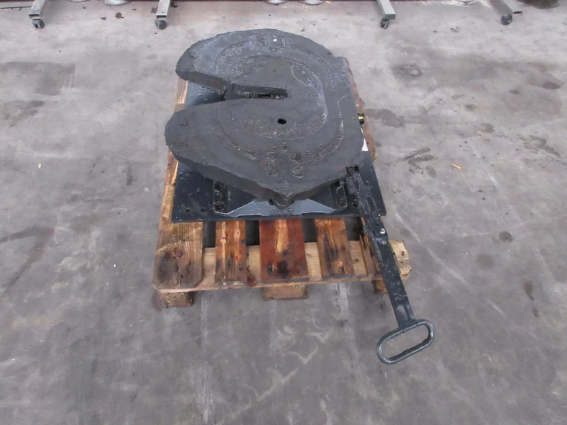 Jost JSK 42 MK 26 DRCL MAN 18.420 SCHOTEL MODEL 2020 JSK 42 MK 26 DRCL MAN 18.420 SCHOTEL MODEL 2020 - מצמד גלגל חמישי עבור משאית: תמונה 2 Jost JSK 42 MK 26 DRCL MAN 18.420 SCHOTEL MODEL 2020 JSK 42 MK 26 DRCL MAN 18.420 SCHOTEL MODEL 2020 - מצמד גלגל חמישי עבור משאית: תמונה 2