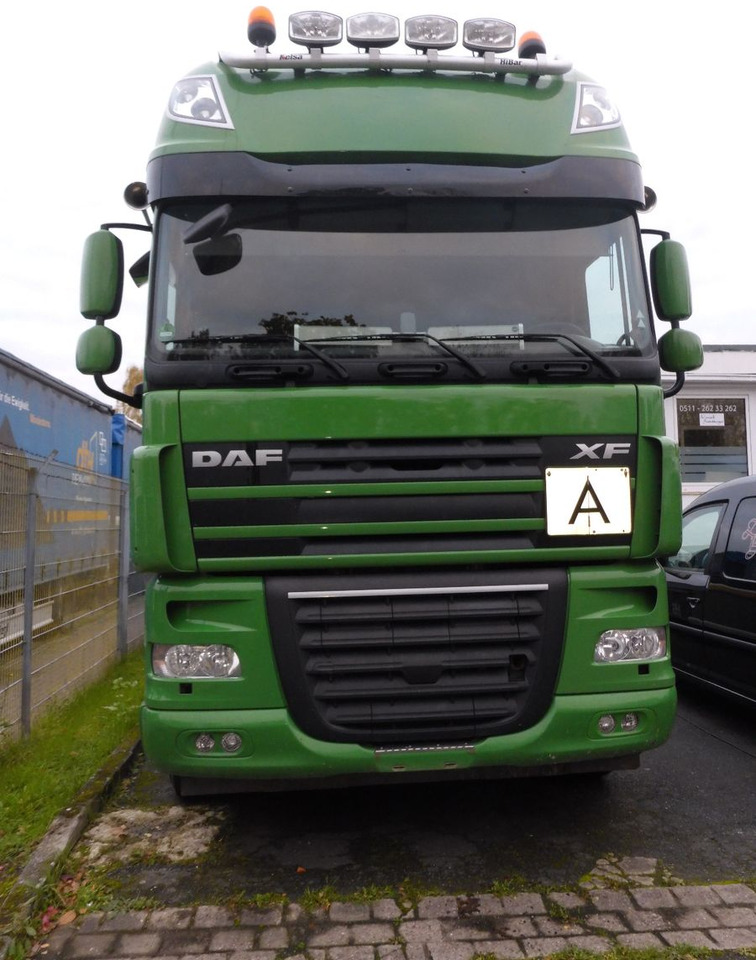 DAF XF 510 aus Werkverkehr 6 x 2 510PS Top-Zustan - משאית הרמת וו: תמונה 4 DAF XF 510 aus Werkverkehr 6 x 2 510PS Top-Zustan - משאית הרמת וו: תמונה 4