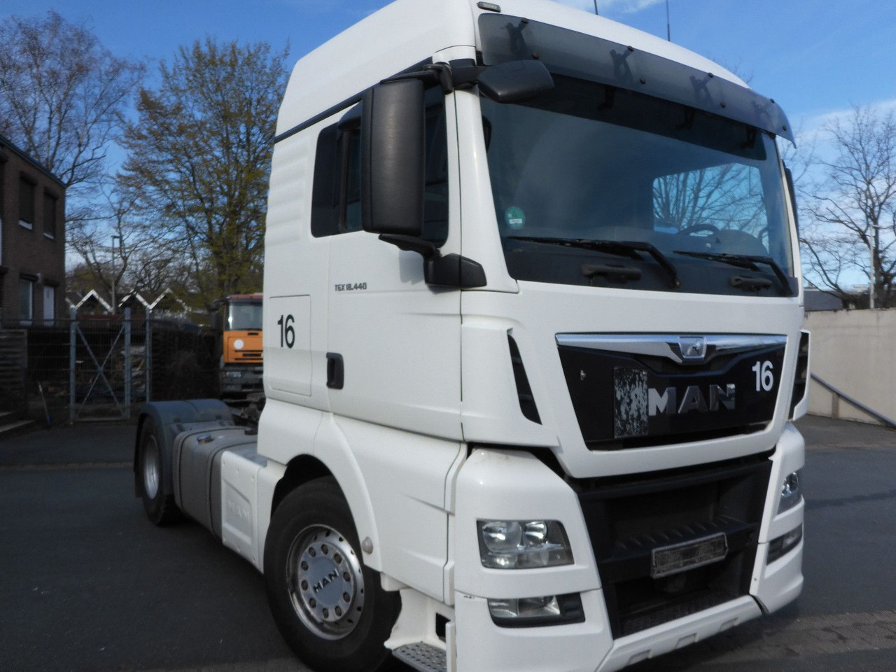 MAN TGX 18.440 Kipphydraulik + Fernverkehr - יחידת טרקטור: תמונה 2 MAN TGX 18.440 Kipphydraulik + Fernverkehr - יחידת טרקטור: תמונה 2