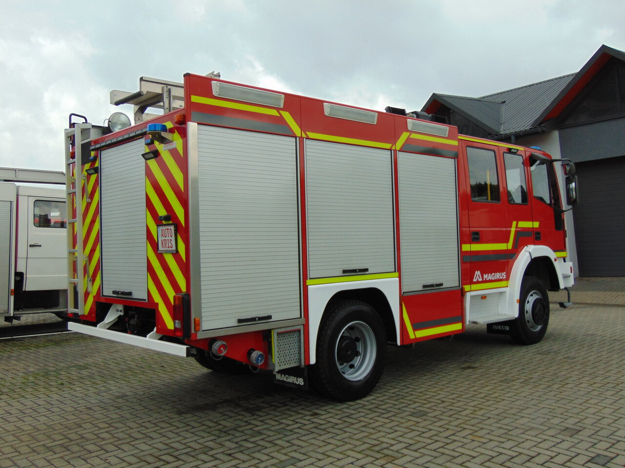 IVECO EuroFire 140E24 4x4 MAGIRUS - משאית אש: תמונה 4 IVECO EuroFire 140E24 4x4 MAGIRUS - משאית אש: תמונה 4