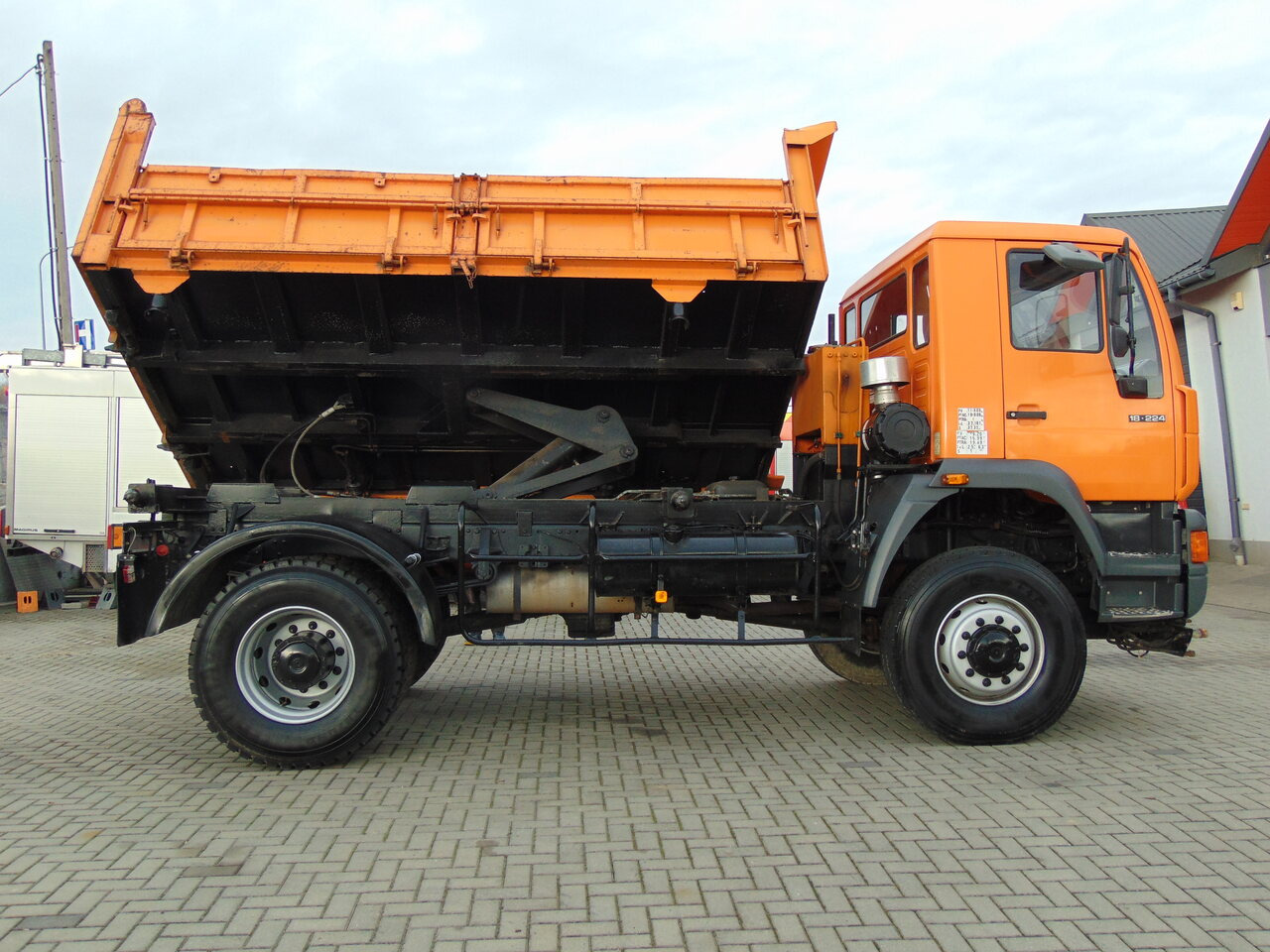מזהיר MAN 18-224 4x4 KIPER: תמונה 13