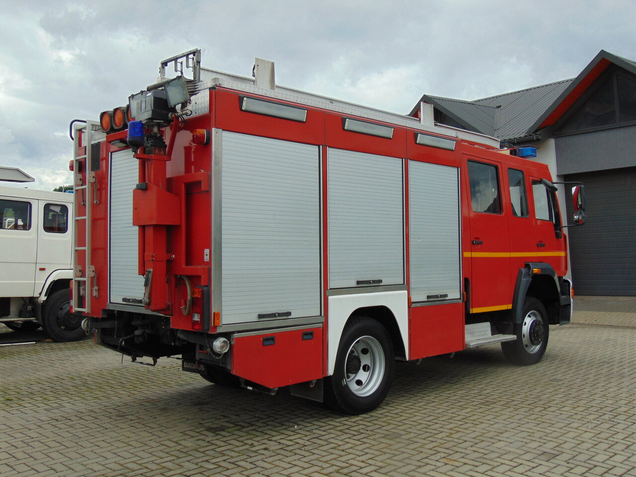 MAN LE14.260 4x4 MAGIRUS - משאית אש: תמונה 4 MAN LE14.260 4x4 MAGIRUS - משאית אש: תמונה 4