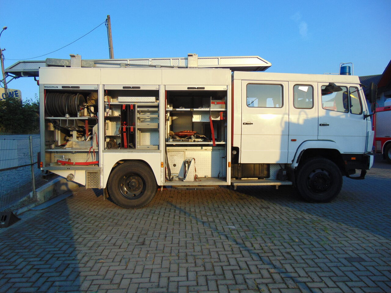משאית אש MERCEDES-BENZ 1124AF 4x4 MAGIRUS: תמונה 8