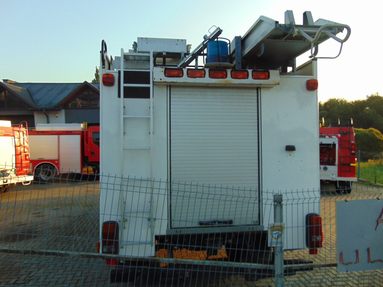 משאית אש MERCEDES-BENZ 1124AF 4x4 MAGIRUS: תמונה 6