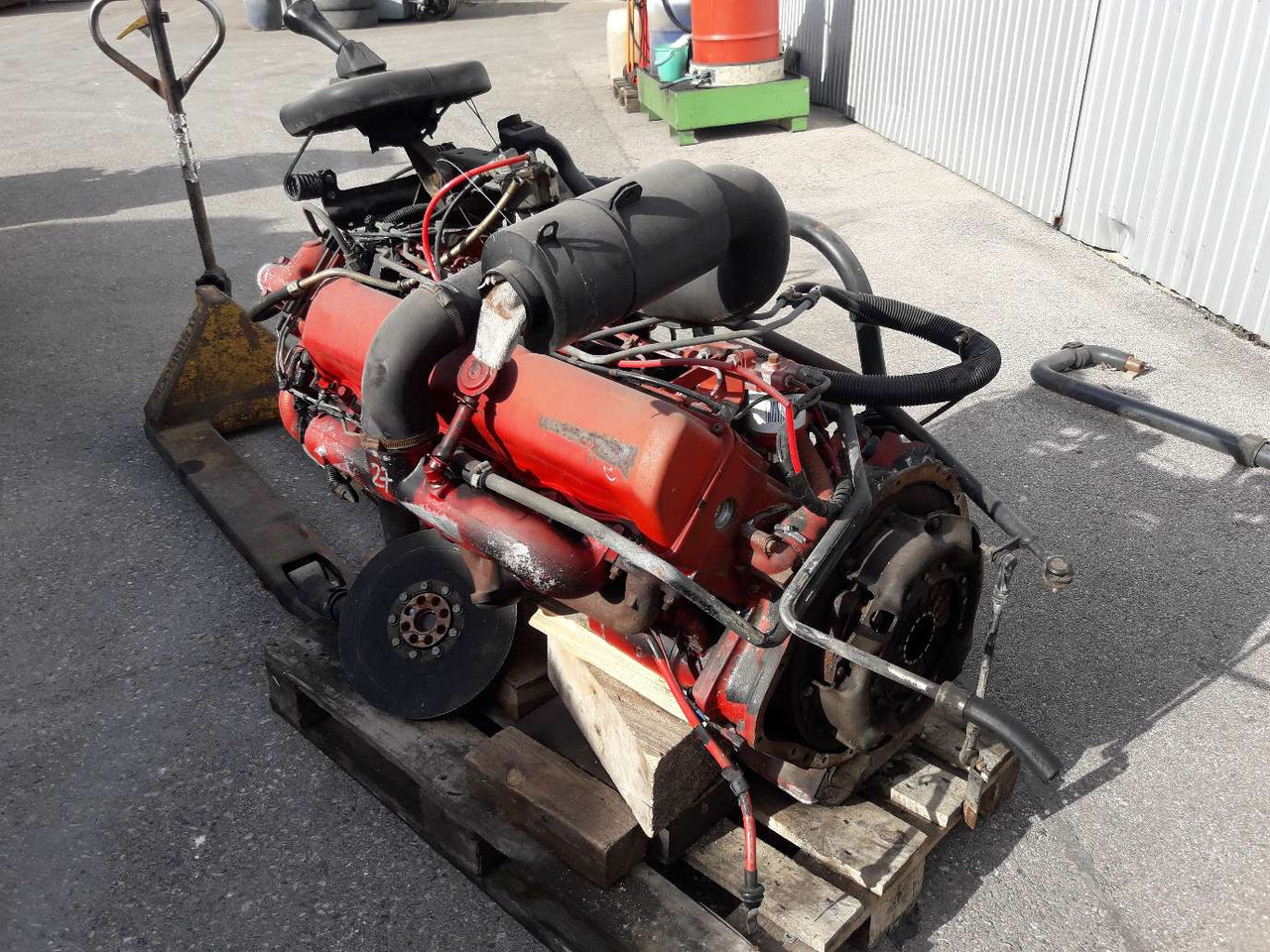 Ford 826F7FLA - מנוע: תמונה 4 Ford 826F7FLA - מנוע: תמונה 4