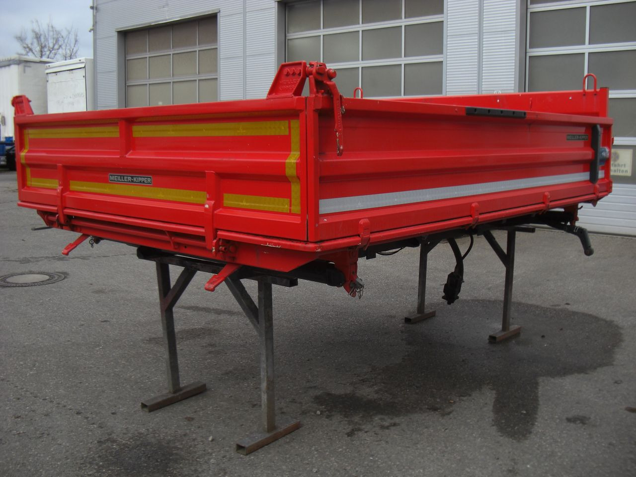 Meiller Kipper 3 Seiten Kipper - גוף מזהיר: תמונה 4 Meiller Kipper 3 Seiten Kipper - גוף מזהיר: תמונה 4