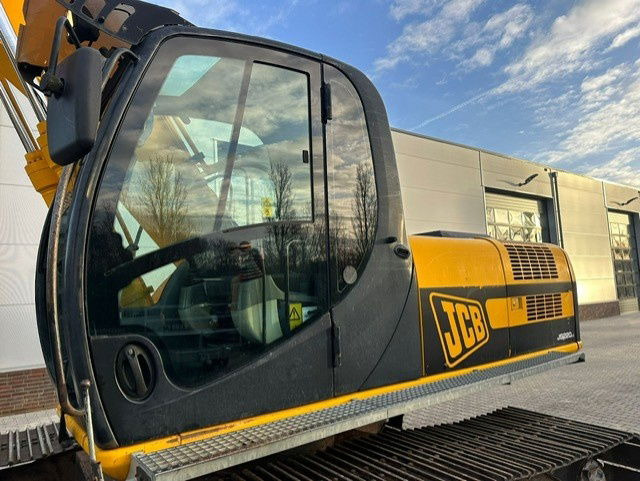 JCB JS220LC - מחפר סורק: תמונה 2 JCB JS220LC - מחפר סורק: תמונה 2