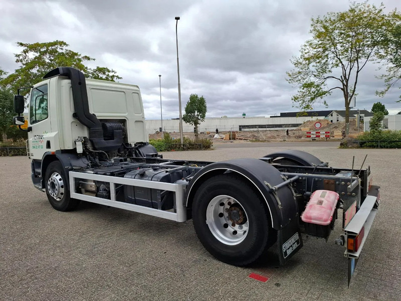 DAF CF75-250 / ADR / ONLY:320740 KM / PTO / INLINER / ALCOA / GOOD CONDITION / MANUAL / EURO-5 / 2011 - משאית עם שלדת תא: תמונה 3 DAF CF75-250 / ADR / ONLY:320740 KM / PTO / INLINER / ALCOA / GOOD CONDITION / MANUAL / EURO-5 / 2011 - משאית עם שלדת תא: תמונה 3