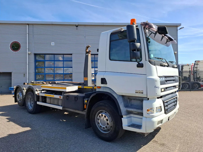 DAF CF85-430 / INTARDER / AJK HOOK SYSTEM / ONLY:431235 KM / LIFT+LENKACHSE / AIRCO / AUTOMATIC / EURO-3 / 2006 - משאית הרמת וו: תמונה 4 DAF CF85-430 / INTARDER / AJK HOOK SYSTEM / ONLY:431235 KM / LIFT+LENKACHSE / AIRCO / AUTOMATIC / EURO-3 / 2006 - משאית הרמת וו: תמונה 4