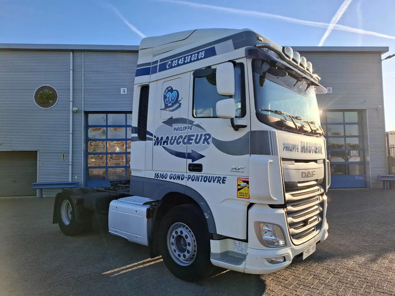 DAF XF106-460 / INTARDER / DEB / MANUAL / AIRCO / CLEAN TRUCK / EURO-6 / 2014 - יחידת טרקטור: תמונה 2 DAF XF106-460 / INTARDER / DEB / MANUAL / AIRCO / CLEAN TRUCK / EURO-6 / 2014 - יחידת טרקטור: תמונה 2