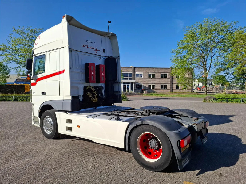 DAF XF106-460 / INTARDER / TUV:28-11-2025 / GVW:50TON / NL TRUCK / ADR / FULL SPOILER / NAVI / FRIDGE / AUTOMATIC / EURO-6 / 2014 - יחידת טרקטור: תמונה 3 DAF XF106-460 / INTARDER / TUV:28-11-2025 / GVW:50TON / NL TRUCK / ADR / FULL SPOILER / NAVI / FRIDGE / AUTOMATIC / EURO-6 / 2014 - יחידת טרקטור: תמונה 3