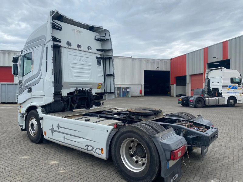 Iveco Stralis 570 XP / ENGINE RUNNING / INTARDER / PARKCOOL / DOUBLE TANK / NAVI / LEATHER / ONLY:749717 KM / ALCOA / EURO-6 / 2017 - יחידת טרקטור: תמונה 3 Iveco Stralis 570 XP / ENGINE RUNNING / INTARDER / PARKCOOL / DOUBLE TANK / NAVI / LEATHER / ONLY:749717 KM / ALCOA / EURO-6 / 2017 - יחידת טרקטור: תמונה 3