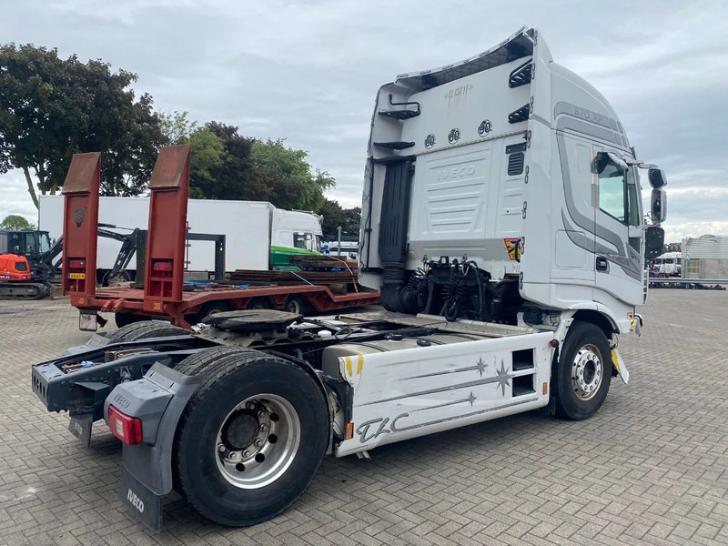Iveco Stralis 570 XP / ENGINE RUNNING / INTARDER / PARKCOOL / DOUBLE TANK / NAVI / LEATHER / ONLY:749717 KM / ALCOA / EURO-6 / 2017 - יחידת טרקטור: תמונה 5 Iveco Stralis 570 XP / ENGINE RUNNING / INTARDER / PARKCOOL / DOUBLE TANK / NAVI / LEATHER / ONLY:749717 KM / ALCOA / EURO-6 / 2017 - יחידת טרקטור: תמונה 5