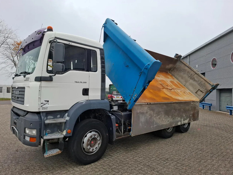 MAN TGA 26.310 / 6X4 / 2XBIG AXLE / 2SIDE TIPPER / ONLY:545423 KM / TUV:06-05-2026 / FULL-STEEL / AIRCO / MANUAL / EURO-4 / 2005 - מזהיר: תמונה 2 MAN TGA 26.310 / 6X4 / 2XBIG AXLE / 2SIDE TIPPER / ONLY:545423 KM / TUV:06-05-2026 / FULL-STEEL / AIRCO / MANUAL / EURO-4 / 2005 - מזהיר: תמונה 2