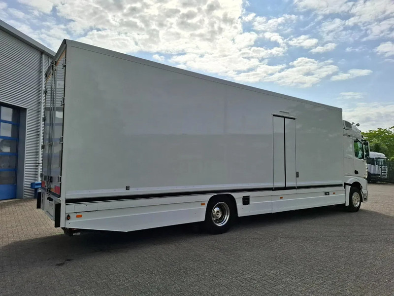 Mercedes-Benz Actros 1843 / GERMAN FLOWER TRUCK / 162021 KM / ISOLATED BOX / COOL & HEATED / NAVI / PLATFORM 1500 KG / TOP CONDITION / FULL-AI - משאית ממכר: תמונה 5 Mercedes-Benz Actros 1843 / GERMAN FLOWER TRUCK / 162021 KM / ISOLATED BOX / COOL & HEATED / NAVI / PLATFORM 1500 KG / TOP CONDITION / FULL-AI - משאית ממכר: תמונה 5