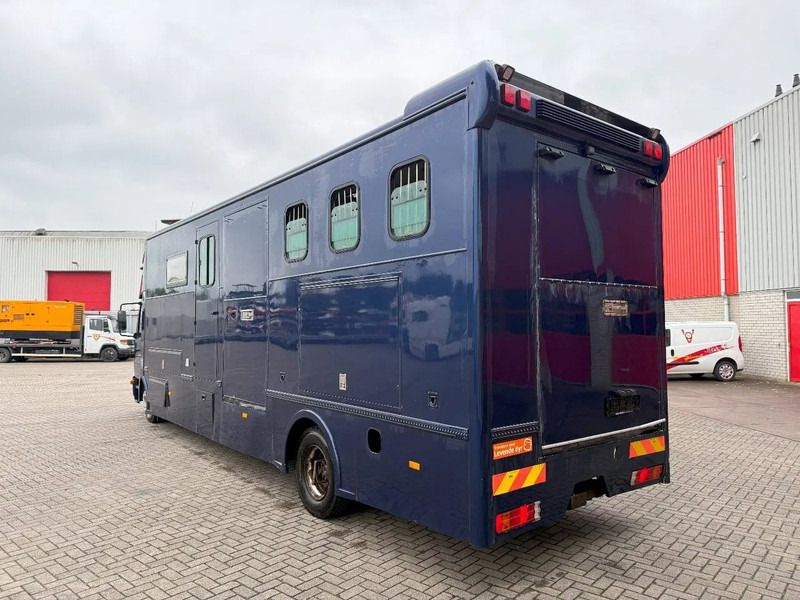 Mercedes-Benz Atego 1223 / ENGINE RUNNING / ONLY:159450 KM / HORSETRUCK / HEATED BOX / GEN2-TACHO= WATERTANK / LIVING ROOM / EURO-2 / MANUAL / - משאית סוסים: תמונה 3 Mercedes-Benz Atego 1223 / ENGINE RUNNING / ONLY:159450 KM / HORSETRUCK / HEATED BOX / GEN2-TACHO= WATERTANK / LIVING ROOM / EURO-2 / MANUAL / - משאית סוסים: תמונה 3