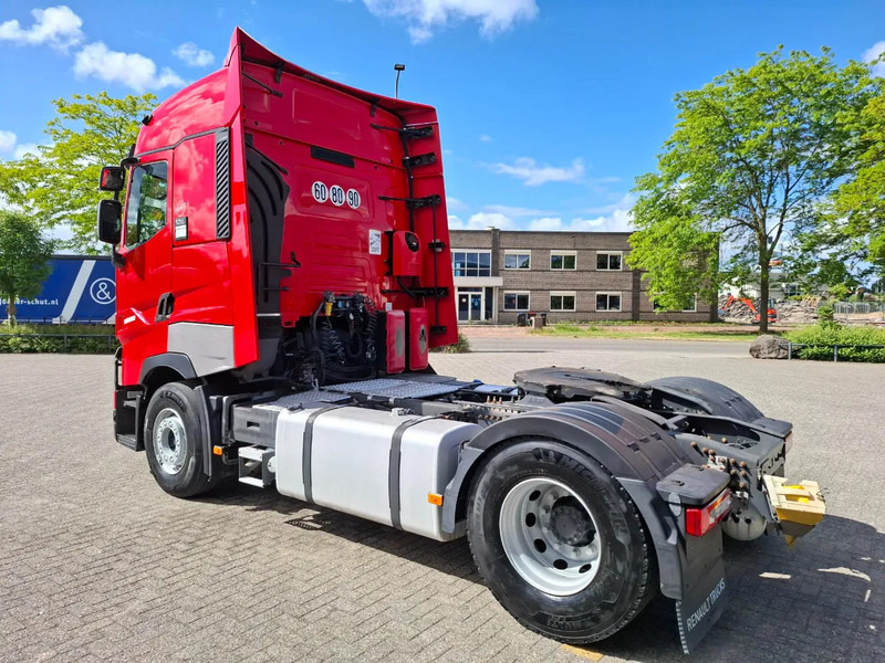 Renault T520 / RETARDER / DOUBLE TANK / TUV:19-03-2026 / PARKCOOL / ACC / LWDS / FRIDGE / AUTOMATIC / EURO-6 / 2019 - יחידת טרקטור: תמונה 3 Renault T520 / RETARDER / DOUBLE TANK / TUV:19-03-2026 / PARKCOOL / ACC / LWDS / FRIDGE / AUTOMATIC / EURO-6 / 2019 - יחידת טרקטור: תמונה 3