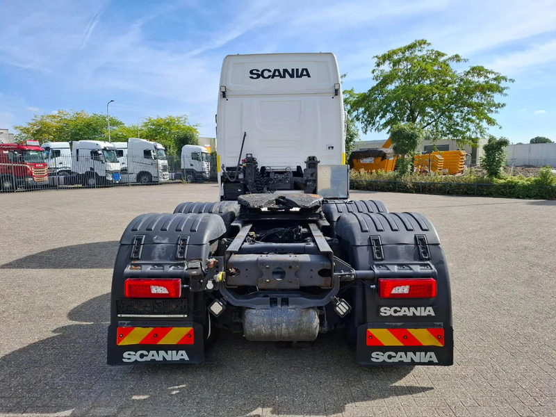 Scania NGS R650 V8 / 6X4 / RETARDER / 2X BIG AXLE / PARKCOOL / DOUBLE TANK / INLINER / FULL-AIR / ALCOA / LEATHER / NAVI / GEN2 V2 / EU - יחידת טרקטור: תמונה 4 Scania NGS R650 V8 / 6X4 / RETARDER / 2X BIG AXLE / PARKCOOL / DOUBLE TANK / INLINER / FULL-AIR / ALCOA / LEATHER / NAVI / GEN2 V2 / EU - יחידת טרקטור: תמונה 4