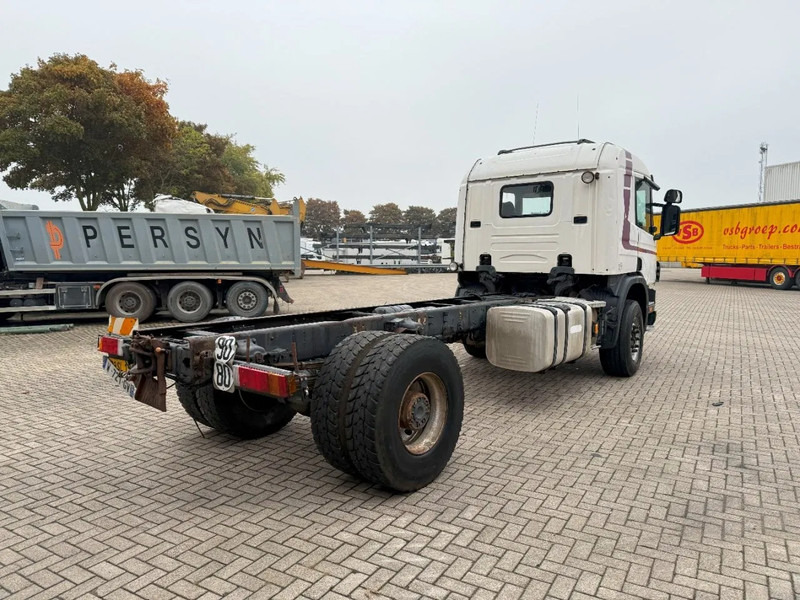 Scania P124-420 / ENGINE RUNNING / RETARDER / BIG AXLE / FULL-STEEL / ONLY: 540918 KM / OLD TACHO / AIRCO / MANUAL / EURO-3 / 2002 - משאית עם שלדת תא: תמונה 5 Scania P124-420 / ENGINE RUNNING / RETARDER / BIG AXLE / FULL-STEEL / ONLY: 540918 KM / OLD TACHO / AIRCO / MANUAL / EURO-3 / 2002 - משאית עם שלדת תא: תמונה 5