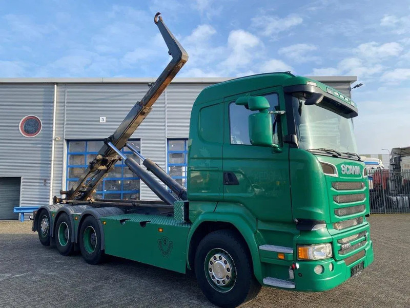 Scania R520 V8 / 8X4 / BIG AXLE / AJK HOOKLIFT 30TON / LIFT+LENKACHSE / NAVI / LEATHER / FULL-AIR / AUTOMATIC / EURO-6 / 2015 - משאית הרמת וו: תמונה 2 Scania R520 V8 / 8X4 / BIG AXLE / AJK HOOKLIFT 30TON / LIFT+LENKACHSE / NAVI / LEATHER / FULL-AIR / AUTOMATIC / EURO-6 / 2015 - משאית הרמת וו: תמונה 2