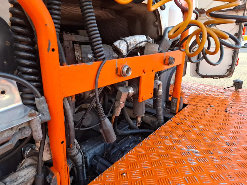 יחידת טרקטור Scania R580 V8 / RETARDER / HYDRAULICS / TUV:06-08-2026 / FULL-AIR / LEATHER / XENON / AUTOMATIC / EURO-6 / 2014: תמונה 11