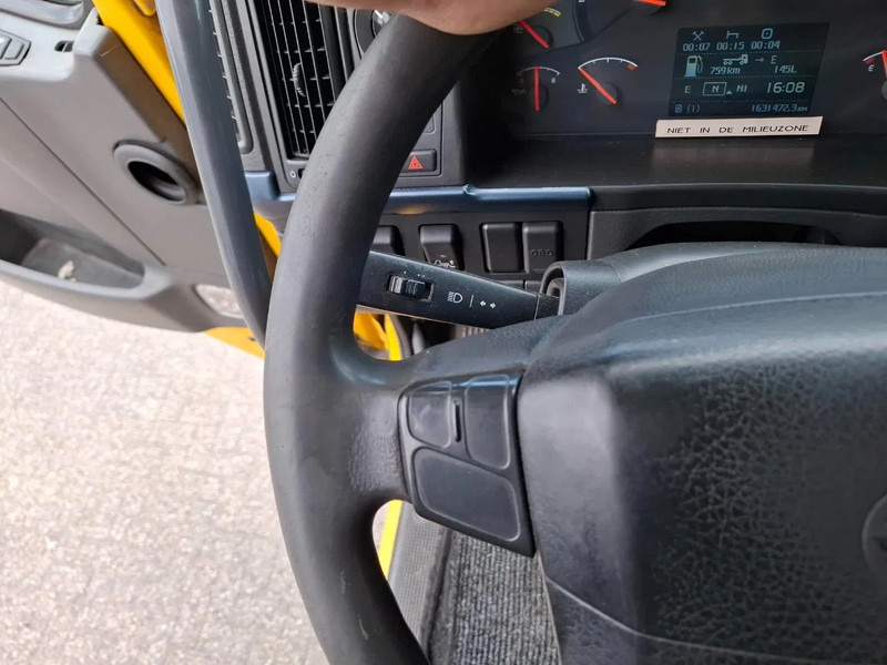 משאית תיבה Volvo FH13-420 / NL TRUCK / PLATFORM 2000KG / AIRCO / FRIDGE / AUTOMATIC / EURO-5 / 2010: תמונה 18 משאית תיבה Volvo FH13-420 / NL TRUCK / PLATFORM 2000KG / AIRCO / FRIDGE / AUTOMATIC / EURO-5 / 2010: תמונה 18