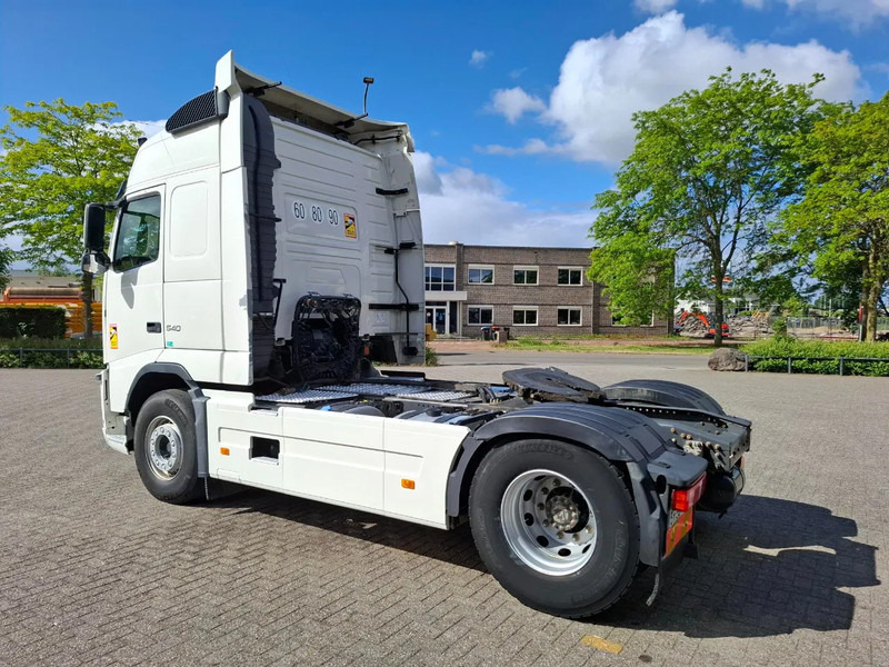 Volvo FH13-540 / HYDRAULICS / VEB+ / TUV:01-04-2026 / FRIDGE / AIRCO / SIDESKIRTS / AUTOMATIC / EURO-5 / 2012 - יחידת טרקטור: תמונה 3 Volvo FH13-540 / HYDRAULICS / VEB+ / TUV:01-04-2026 / FRIDGE / AIRCO / SIDESKIRTS / AUTOMATIC / EURO-5 / 2012 - יחידת טרקטור: תמונה 3