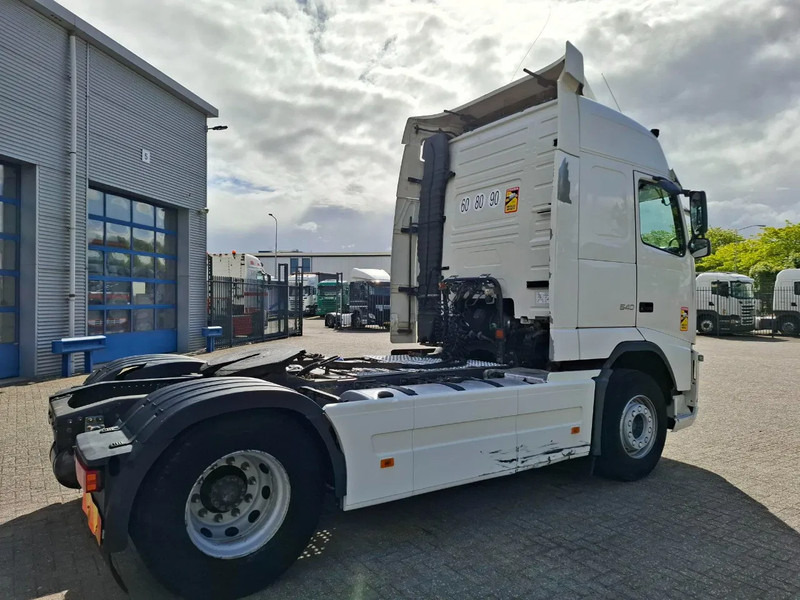Volvo FH13-540 / HYDRAULICS / VEB+ / TUV:01-04-2026 / FRIDGE / AIRCO / SIDESKIRTS / AUTOMATIC / EURO-5 / 2012 - יחידת טרקטור: תמונה 5 Volvo FH13-540 / HYDRAULICS / VEB+ / TUV:01-04-2026 / FRIDGE / AIRCO / SIDESKIRTS / AUTOMATIC / EURO-5 / 2012 - יחידת טרקטור: תמונה 5