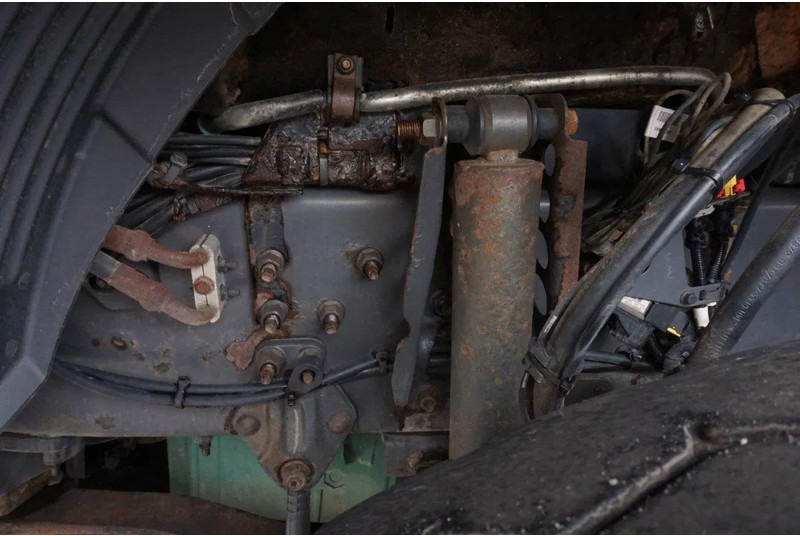 משאית עץ, משאית מנוף Volvo FH16-750 / ENGINE RUNNING / 6x4 / RETARDER / BIG AXLE / VEB+ / PALFINGER FD250 / EURO-6 / 2016: תמונה 15