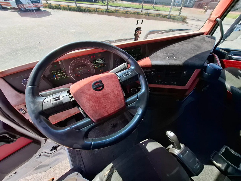 יחידת טרקטור Volvo FH4-460 / VEB+ / DOUBLE TANK / FRIDGE / AUTOMATIC / EURO-6 / 2018: תמונה 11