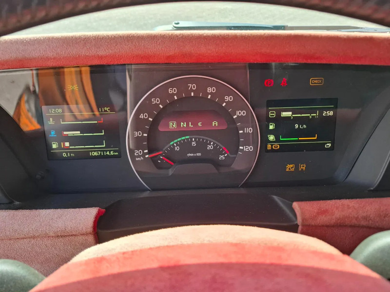 יחידת טרקטור Volvo FH4-460 / VEB+ / DOUBLE TANK / FRIDGE / AUTOMATIC / EURO-6 / 2018: תמונה 15