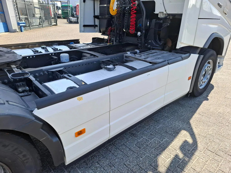 יחידת טרקטור Volvo FH4-460 / VEB+ / DOUBLE TANK / FRIDGE / AUTOMATIC / EURO-6 / 2018: תמונה 9