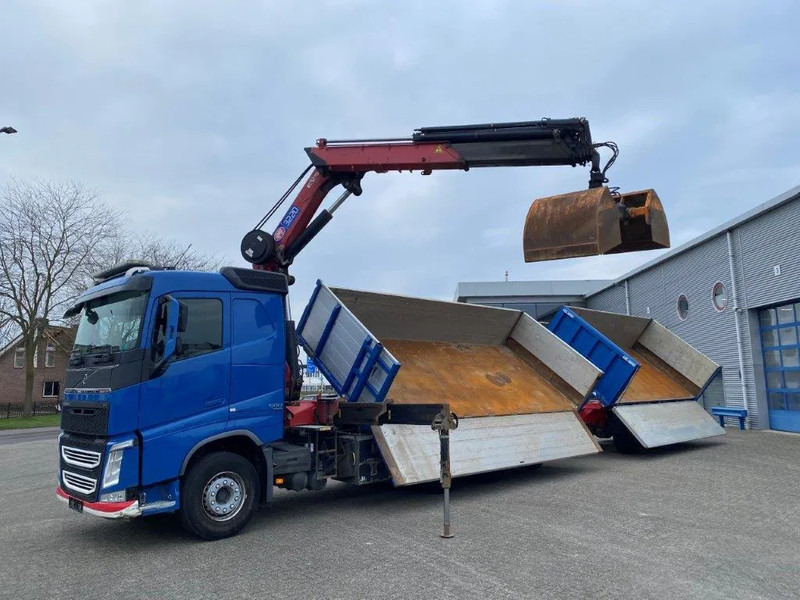Volvo FH4-500 / HMF 3220K-RC / REMOTE / ROTATOR / 3SIDE TIPPER / DYNAMIC STEERING / ONLY:302623 KM / AUTOMATIC / EURO-6 / 2017 - משאית מנוף: תמונה 2 Volvo FH4-500 / HMF 3220K-RC / REMOTE / ROTATOR / 3SIDE TIPPER / DYNAMIC STEERING / ONLY:302623 KM / AUTOMATIC / EURO-6 / 2017 - משאית מנוף: תמונה 2