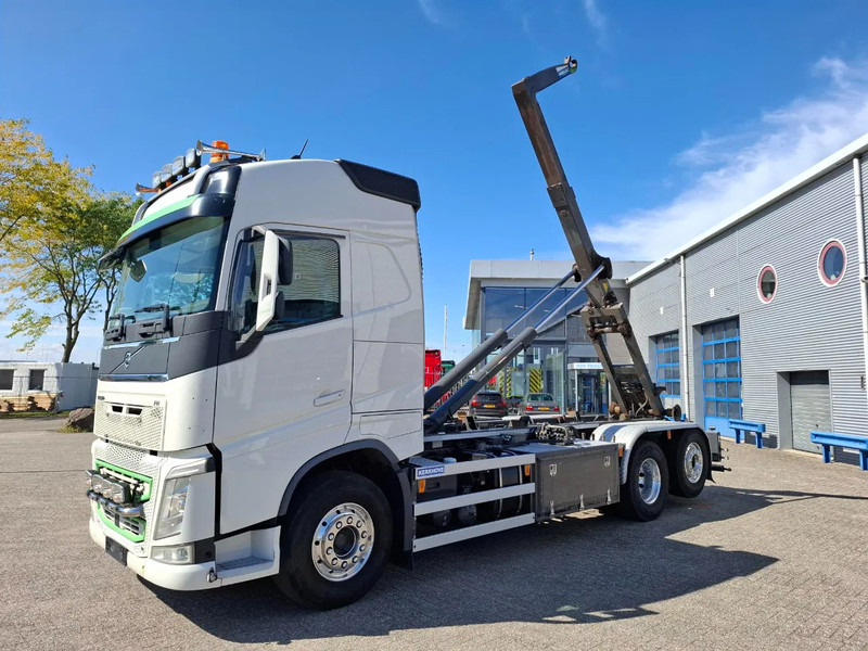 Volvo FH4-500 / VEB+ / HOOK 22 TON / LIFT+LENKACHSE / TUV:02-02-2026 / FULL-AIR / LWDS / NAVI / ALCOA / AUTOMATIC / EURO-6 / 2017 - משאית הרמת וו: תמונה 1 Volvo FH4-500 / VEB+ / HOOK 22 TON / LIFT+LENKACHSE / TUV:02-02-2026 / FULL-AIR / LWDS / NAVI / ALCOA / AUTOMATIC / EURO-6 / 2017 - משאית הרמת וו: תמונה 1
