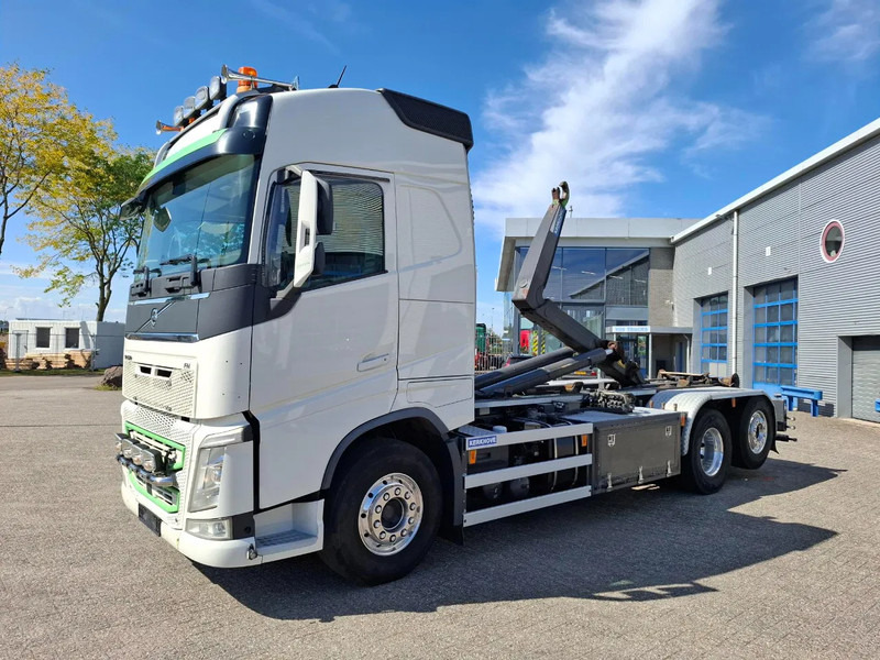 Volvo FH4-500 / VEB+ / HOOK 22 TON / LIFT+LENKACHSE / TUV:02-02-2026 / FULL-AIR / LWDS / NAVI / ALCOA / AUTOMATIC / EURO-6 / 2017 - משאית הרמת וו: תמונה 2 Volvo FH4-500 / VEB+ / HOOK 22 TON / LIFT+LENKACHSE / TUV:02-02-2026 / FULL-AIR / LWDS / NAVI / ALCOA / AUTOMATIC / EURO-6 / 2017 - משאית הרמת וו: תמונה 2