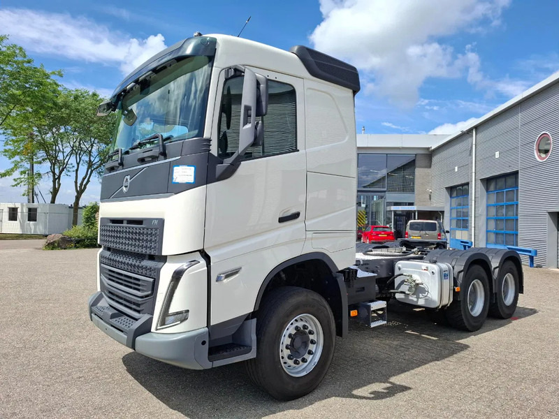 Volvo FH5-500 / 6X4 / RETARDER / HYDRAULICS / ONLY:46190 KM / BIG AXLE / VEB+ / ACC / LWDS / TOP CONDITION / AUTOMATIC / EURO-6 / 2023 - יחידת טרקטור: תמונה 1 Volvo FH5-500 / 6X4 / RETARDER / HYDRAULICS / ONLY:46190 KM / BIG AXLE / VEB+ / ACC / LWDS / TOP CONDITION / AUTOMATIC / EURO-6 / 2023 - יחידת טרקטור: תמונה 1