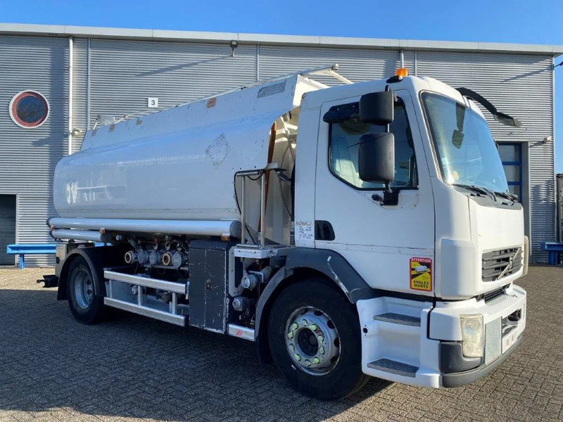 Volvo FL7-290 / 5 COMPARTIMENTS / 13000 LITER TOTAL / PUMP / AUTOMATIC / EURO-5 / 2009 - משאית מכל: תמונה 2 Volvo FL7-290 / 5 COMPARTIMENTS / 13000 LITER TOTAL / PUMP / AUTOMATIC / EURO-5 / 2009 - משאית מכל: תמונה 2