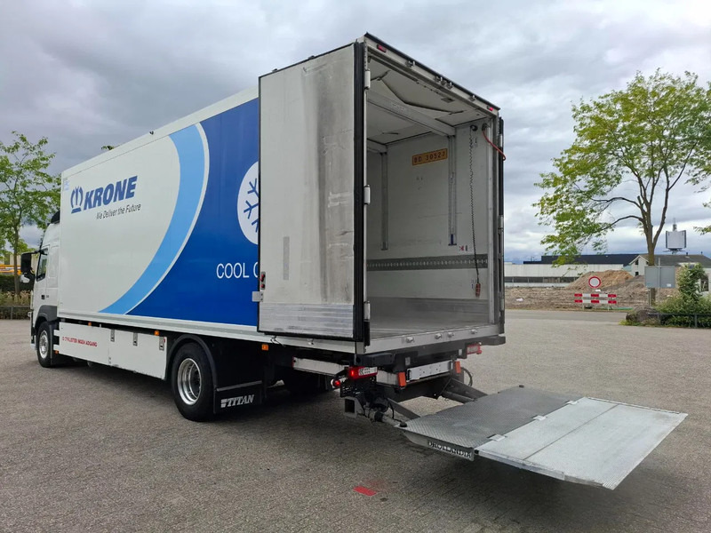 Volvo FM11-330 / VEB / LWDS / ONLY:442862 KM / CARRIER SUPRA 1250 / DOPPELSTOCK / PLATFORM 2TON / DATALOG / FULL-AIR / TOP CONDITION / - משאית איזותרמית: תמונה 3 Volvo FM11-330 / VEB / LWDS / ONLY:442862 KM / CARRIER SUPRA 1250 / DOPPELSTOCK / PLATFORM 2TON / DATALOG / FULL-AIR / TOP CONDITION / - משאית איזותרמית: תמונה 3