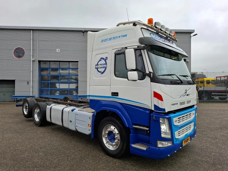 Volvo FM11-460 / NL TRUCK / LIFT+LENKACHSE / ONLY:355342 KM / DYNAMIC STEERING / LWDS / NAVI / ALCOA / TUV:07-01-2026 / INLINER / EURO - משאית עם שלדת תא: תמונה 3 Volvo FM11-460 / NL TRUCK / LIFT+LENKACHSE / ONLY:355342 KM / DYNAMIC STEERING / LWDS / NAVI / ALCOA / TUV:07-01-2026 / INLINER / EURO - משאית עם שלדת תא: תמונה 3