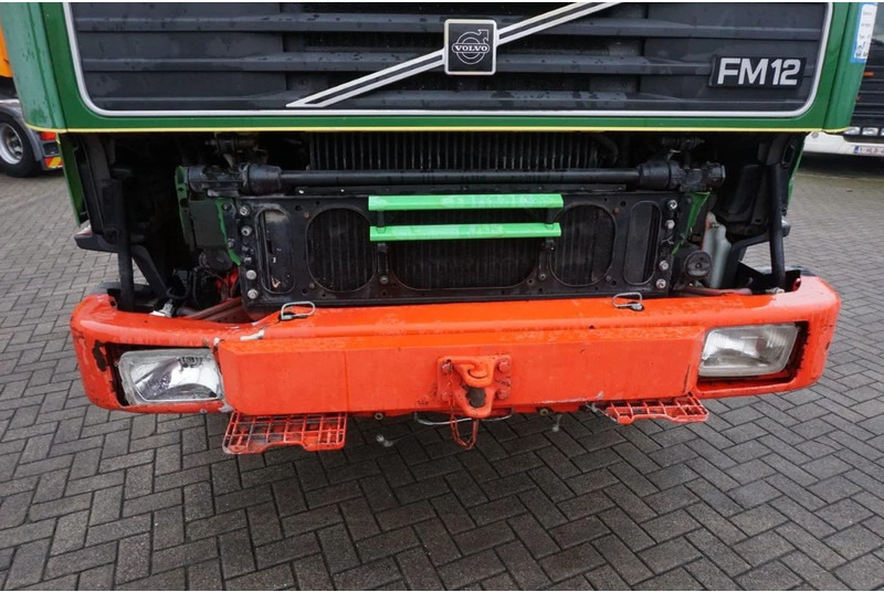 הַחכָּרָה Volvo FM12-420 / ENGINE RUNNING / 4X4 / HYDRAULICS / BIG AXLE / ONLY:510426 KM / FULL STEEL / EURO-3 / 2001 Volvo FM12-420 / ENGINE RUNNING / 4X4 / HYDRAULICS / BIG AXLE / ONLY:510426 KM / FULL STEEL / EURO-3 / 2001: תמונה 12