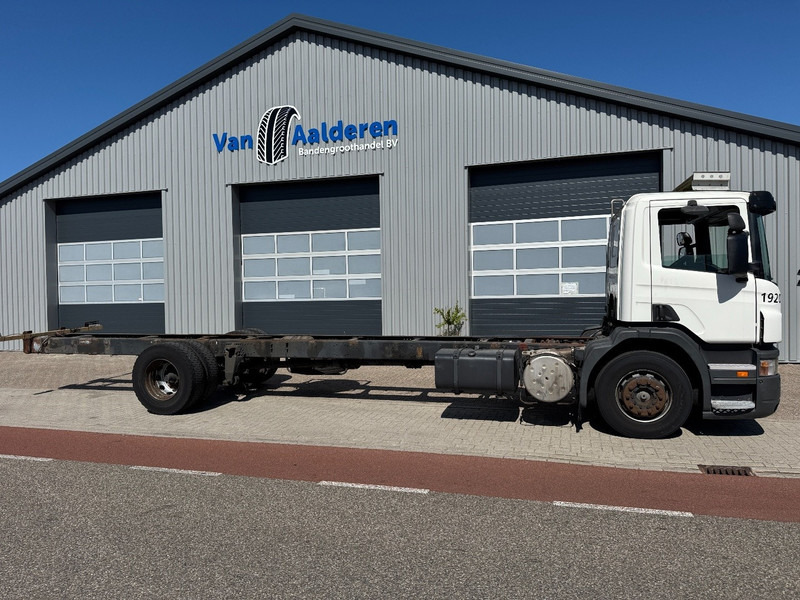 Scania P230 Retarder/Wb:630 cm /920Chassis - משאית עם שלדת תא: תמונה 2 Scania P230 Retarder/Wb:630 cm /920Chassis - משאית עם שלדת תא: תמונה 2