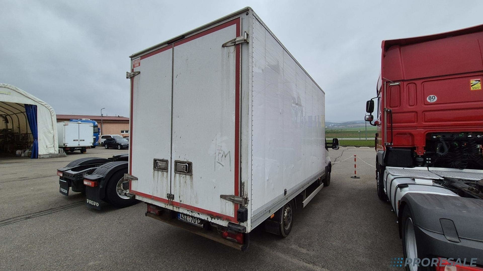 IVECO DAILY 35S16 skříň - 8 palet - כלי רכב מסחרי עם תיבה: תמונה 4 IVECO DAILY 35S16 skříň - 8 palet - כלי רכב מסחרי עם תיבה: תמונה 4