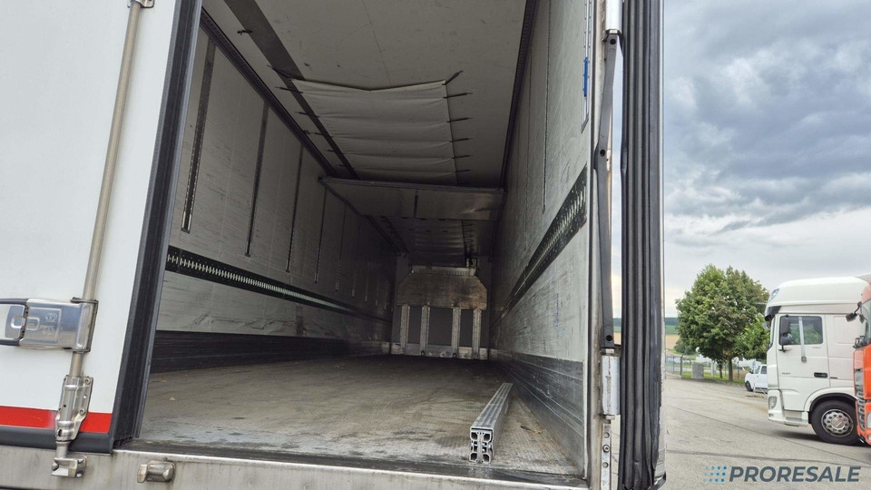 KRONE COOL LINER SD mrazírenský - MULTITEMP - dělící stěna + agregát CARRIER VECTOR 1950 Mt - סמיטריילר עם קירור: תמונה 5 KRONE COOL LINER SD mrazírenský - MULTITEMP - dělící stěna + agregát CARRIER VECTOR 1950 Mt - סמיטריילר עם קירור: תמונה 5