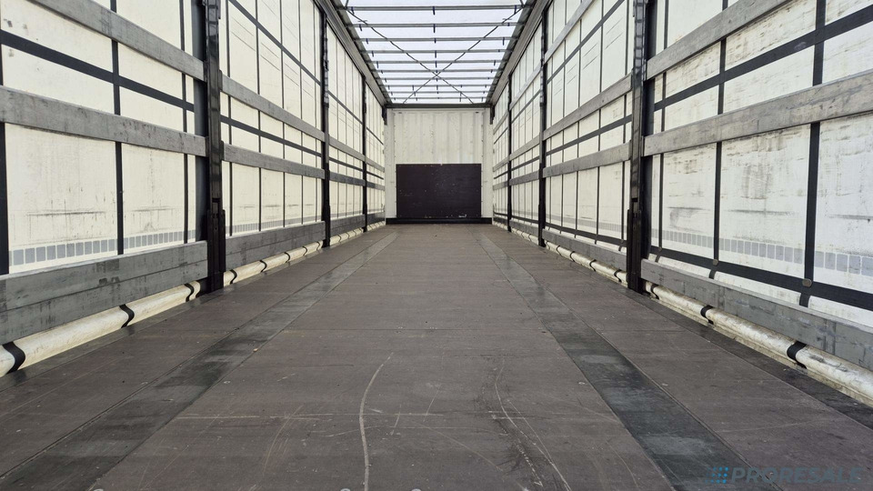 KRONE SD PROFI LINER + paletový koš 32 palet + 2 x zvedací náprava - סמיטריילר עם וילונות צד: תמונה 4 KRONE SD PROFI LINER + paletový koš 32 palet + 2 x zvedací náprava - סמיטריילר עם וילונות צד: תמונה 4